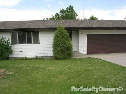 2nd image of 2487 4th St