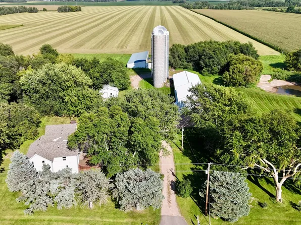 7792 Town Hall Rd NE, Sauk Rapids, MN 56379