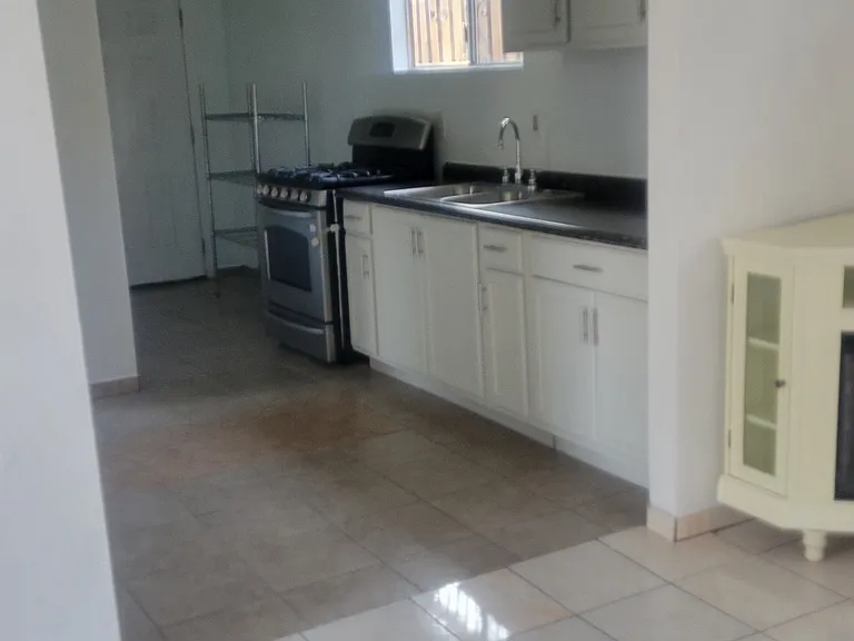 7820 Troost Ave #2 — Photo 10