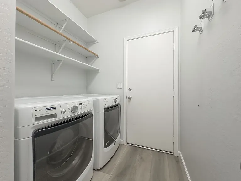 1036 S 177th Dr — Photo 21
