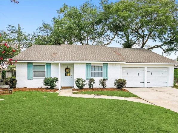 265 Ridgewood Cir, Mandeville, LA 70471