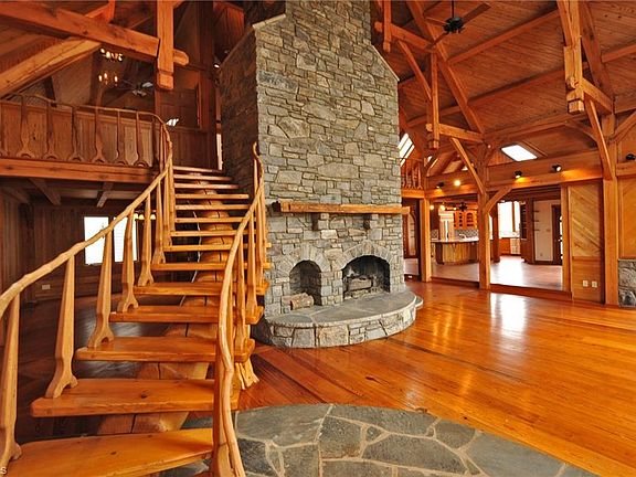 3rd image of 8011 Twin Oaks Lake Dr