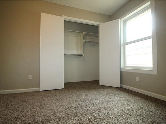 5th image of 321 Cypress Dr