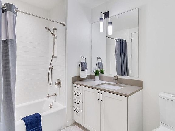 2nd image of 1750 Wewatta St #1413