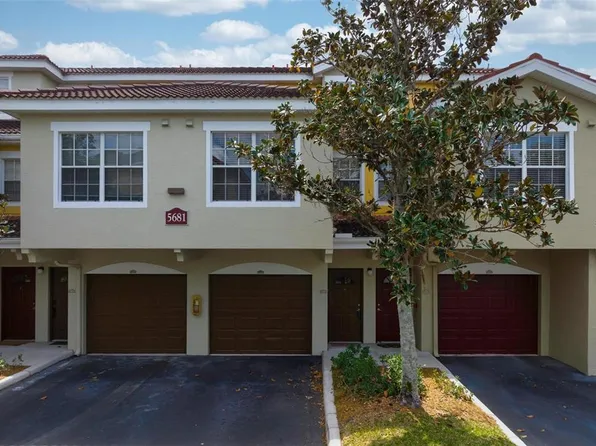 5681 Bentgrass Dr, Sarasota, FL