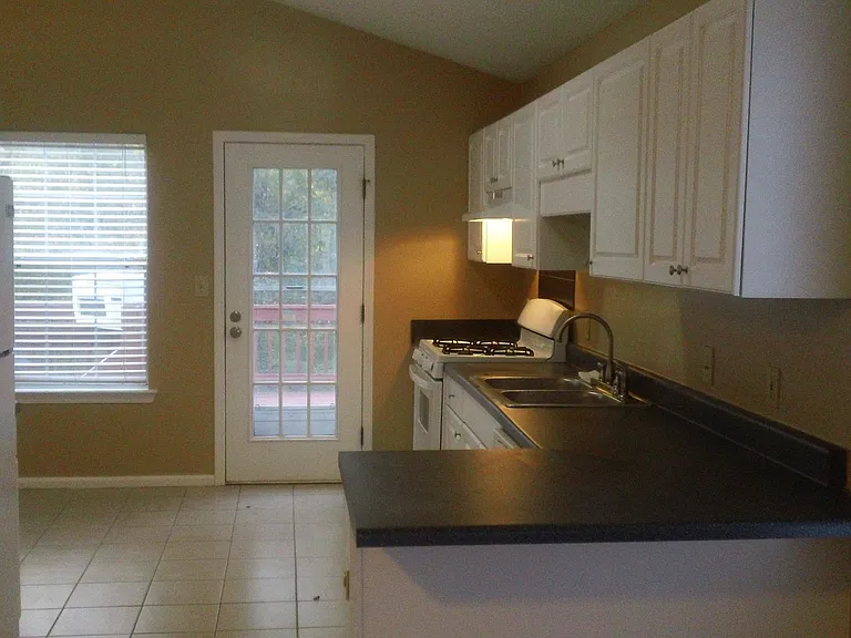 122 Samanthas Way — Photo 16
