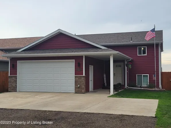 106 Chestnut Ave, Taylor, ND 58656