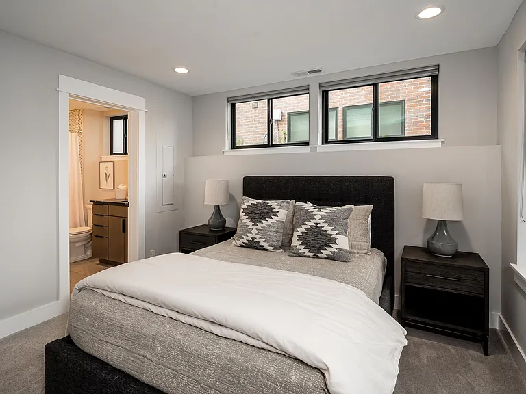 423 N Willson Ave — Photo 17