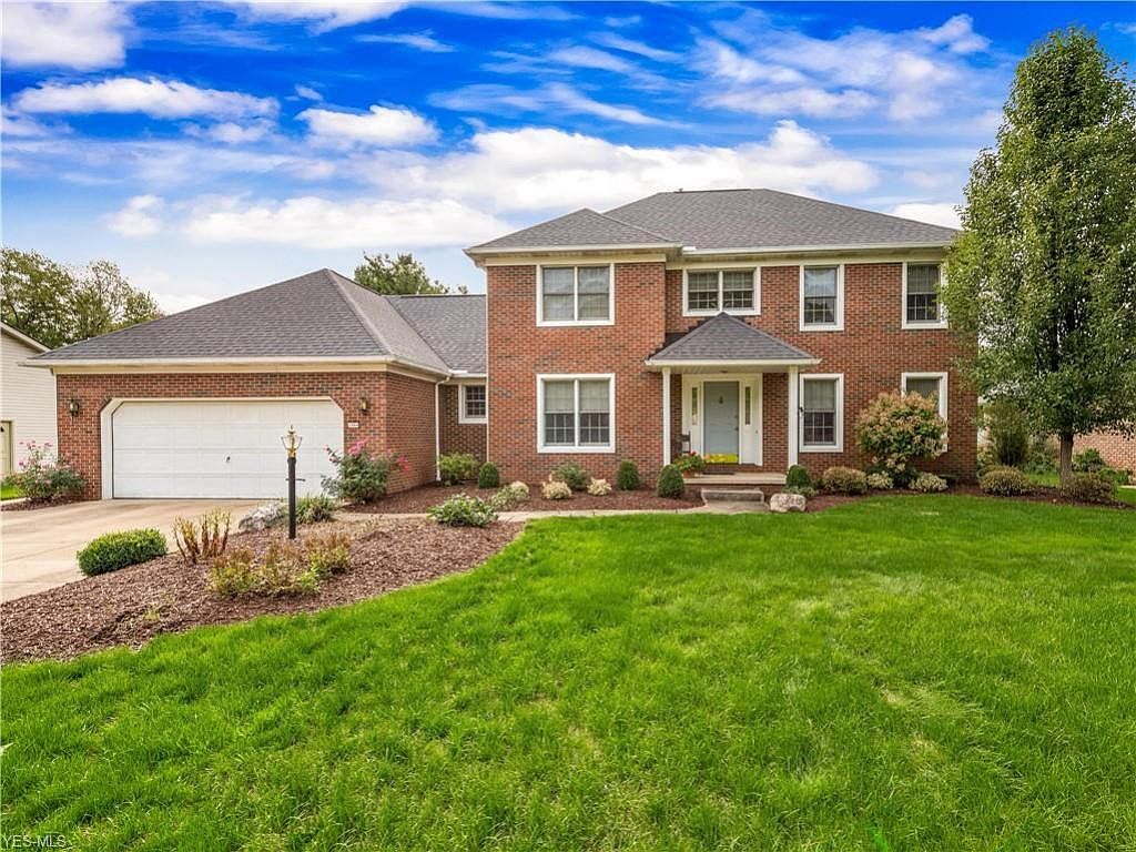 3984 Highpoint Dr, Uniontown, OH 44685 | Zillow