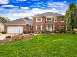 3984 Highpoint Dr, Uniontown, OH 44685