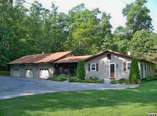 1264 Cottage Dr, Harrisburg, PA 17112