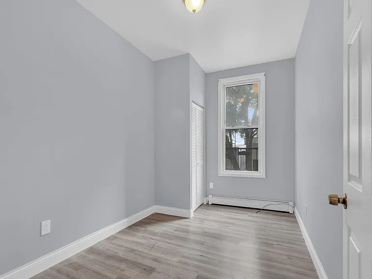 149 Bowers St #3 — Photo 13