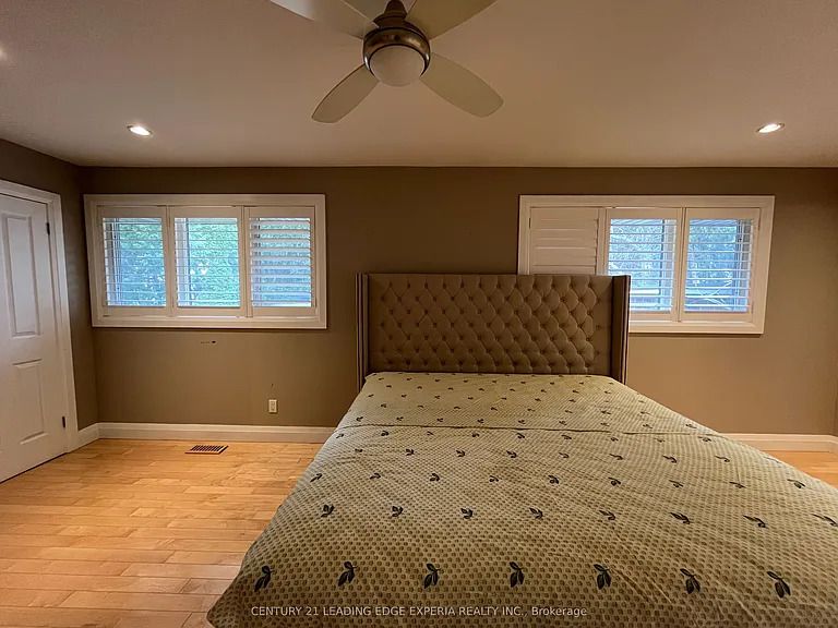5 Southdale Dr — Photo 16