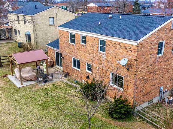 4th image of 2627 Brookview Dr