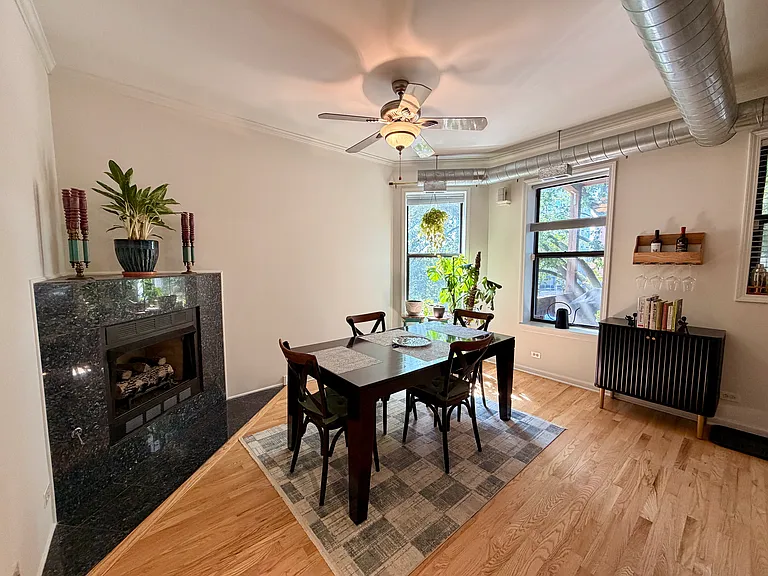 1023 W Balmoral Ave #3A — Photo 1