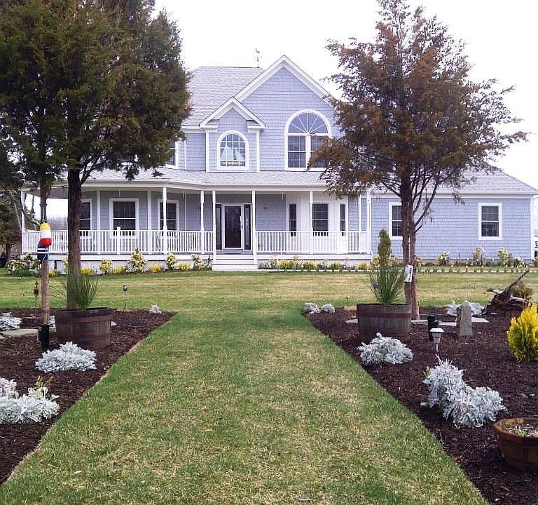 1st image of 650 Heath Dr
