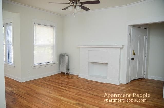 1st image of 3051 W Gunnison St #2