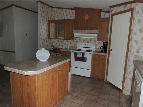5th image of 16706 Westwood Dr