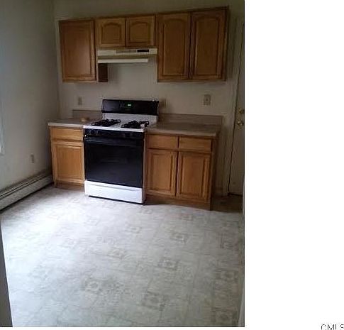 2nd image of 105 William St #B