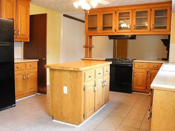 3rd image of 4080 Bailey Cir