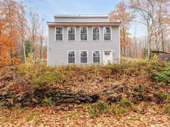 155 E Shore Drive, Weare, NH 03281