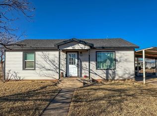 606 NW Avenue H, Seminole, TX 79360