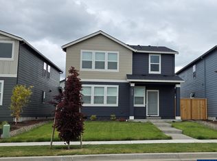 2775 Meadowlark Ave, Woodburn, OR 97071