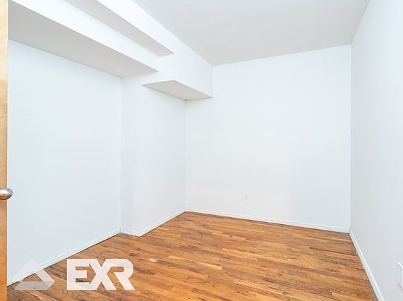 3rd image of 538 W 50th St APT 2E