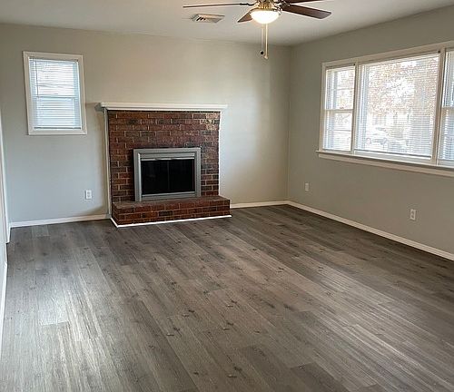 3rd image of 229 N Linden Ave