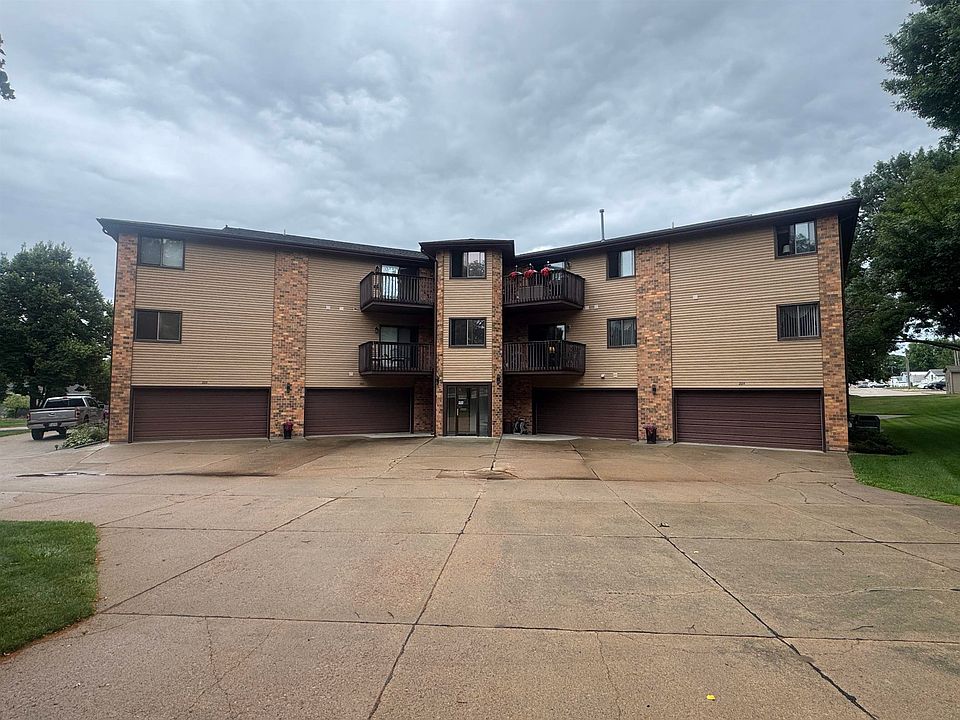 1st image of 2505 Capitol St APT 301