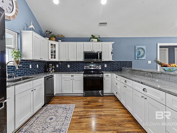 3rd image of 25577 W Oak Ridge Dr