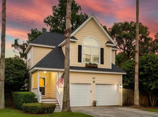 701 Windrush Ct, Charleston, SC 29412