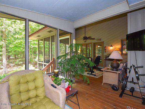 5th image of 71 Moonlight Ln