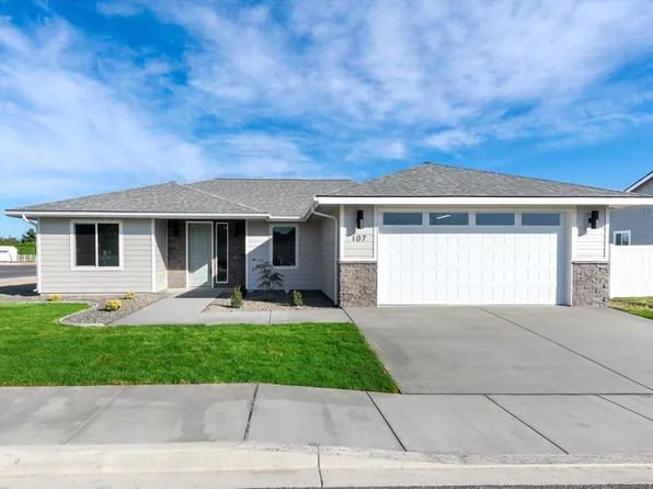 107 E 26th Ave, Kennewick, WA 99337