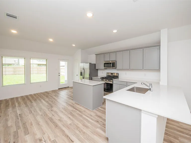 2550 Olivine Stone Dr — Photo 10