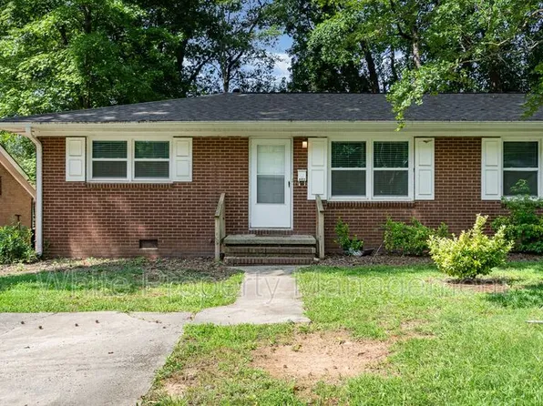 602 Camrose Dr, Charlotte, NC 28215