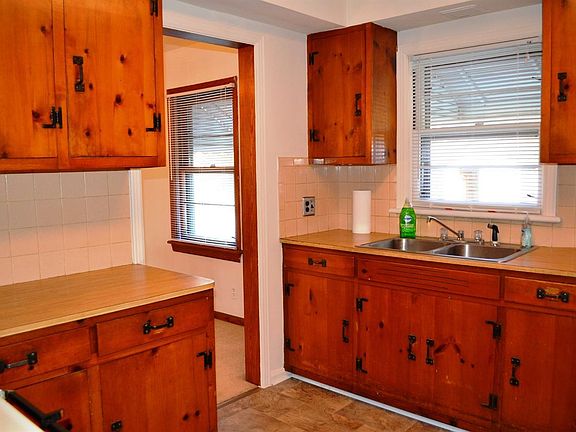 4th image of 1612 Lynndale Pl