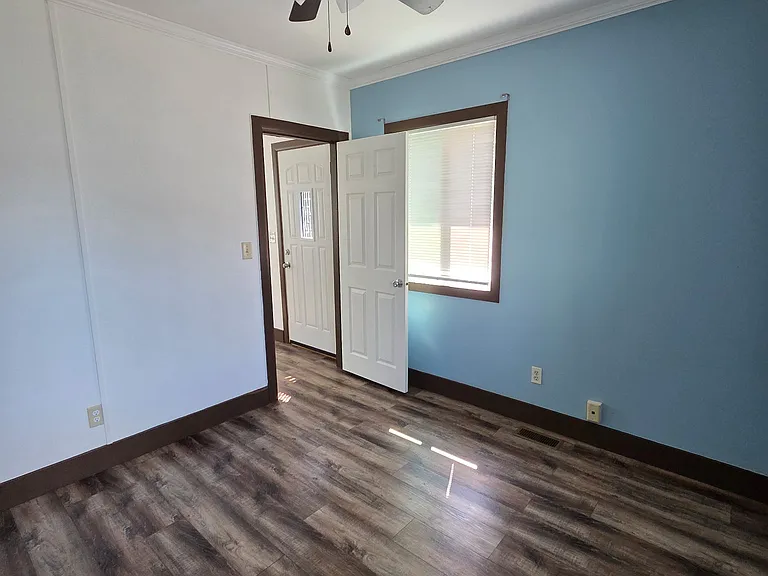 2329 Eugene St — Photo 17