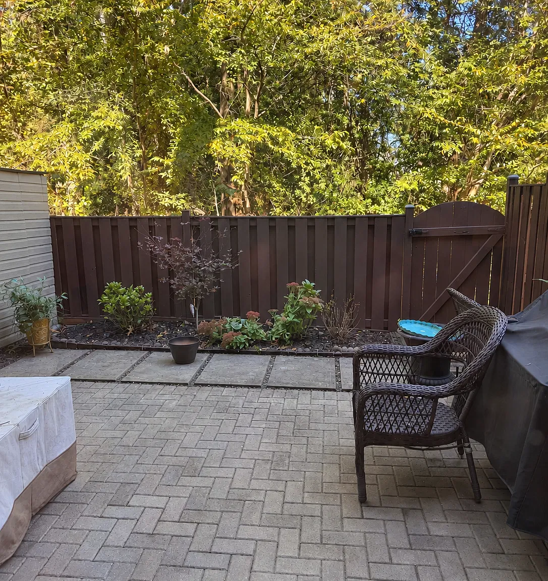 3 bed, 3.5 bath, 2310 sqft, $3,200 — Photo 1