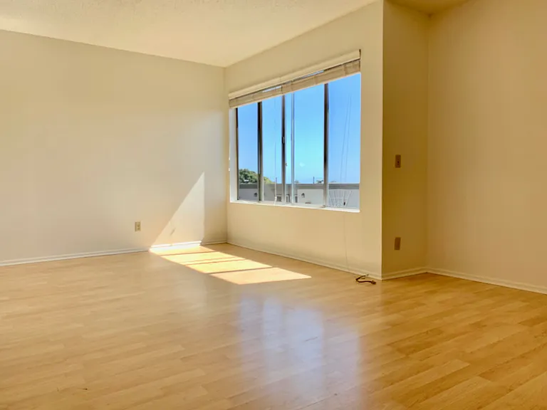 2100 Red Rose Way #26-Q — Photo 3