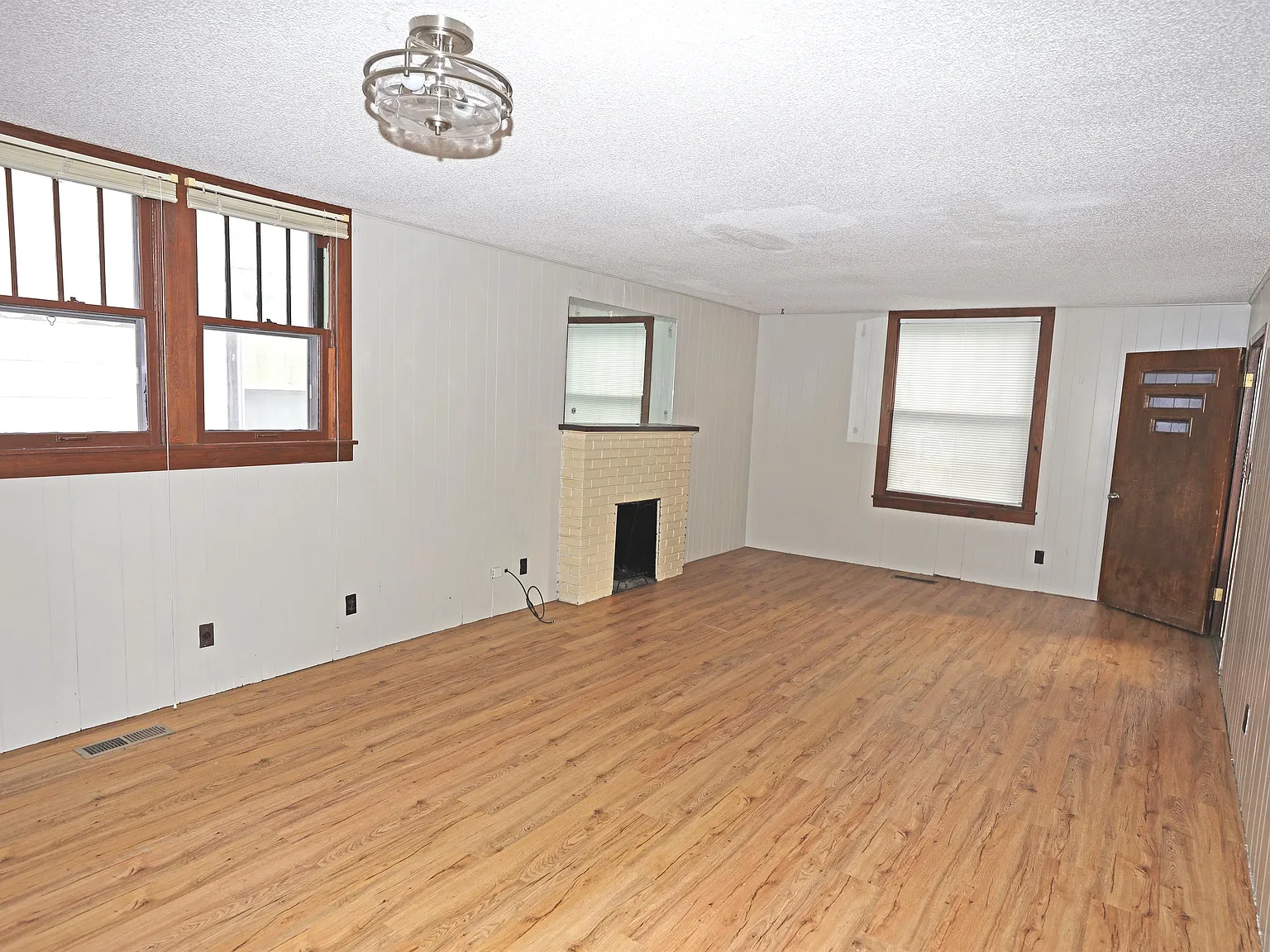 344 East Adams Avenue - 1 — Photo 1