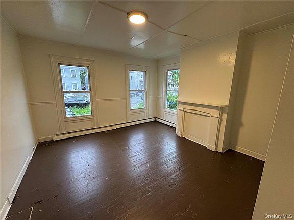 2nd image of 21 Jewett Ave APT 1