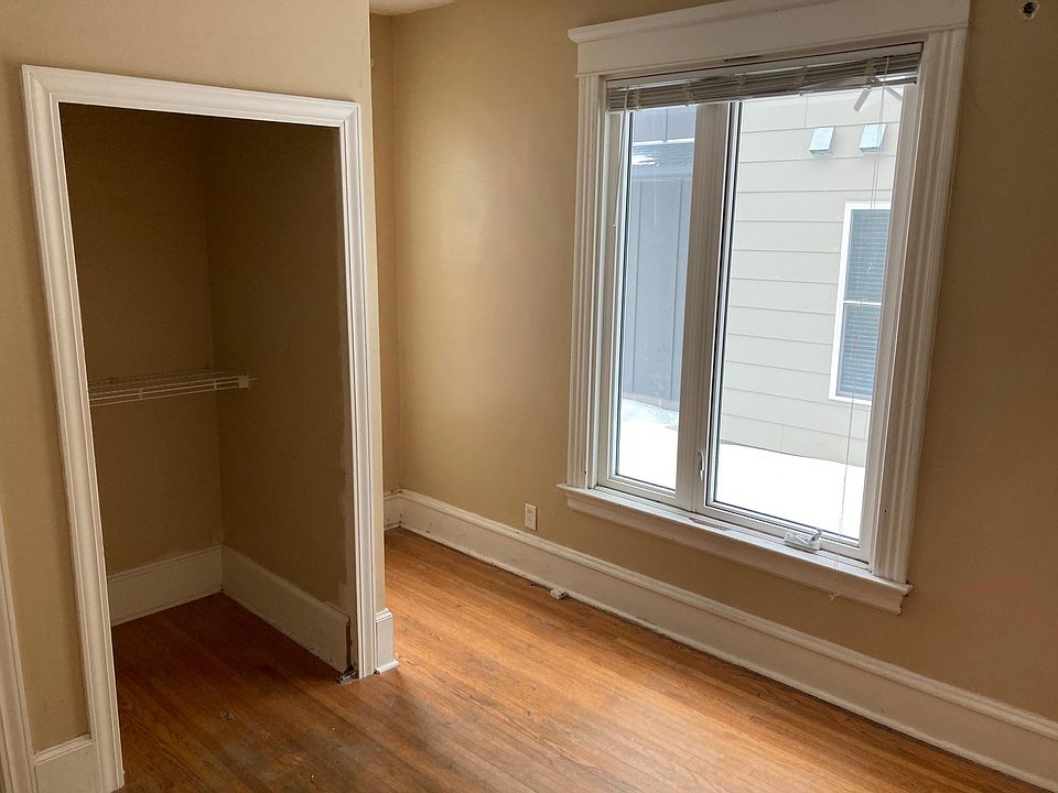 2nd image of 2114 Grand St NE