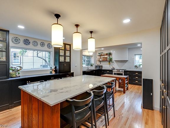 5th image of 326 Dorchester Rd