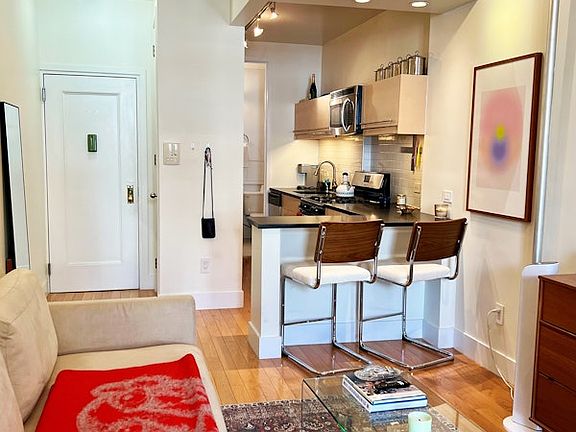 2nd image of 186 E 2nd St APT 12