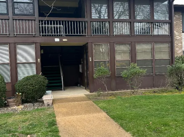 118 Amberly Dr Unit F, Manalapan, NJ 07726