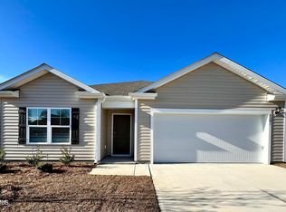 8201 E Highcroft Dr NE, Leland, NC 28451