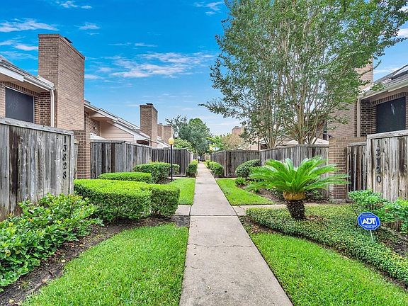 2nd image of 13806 Hollowgreen Dr #333/309