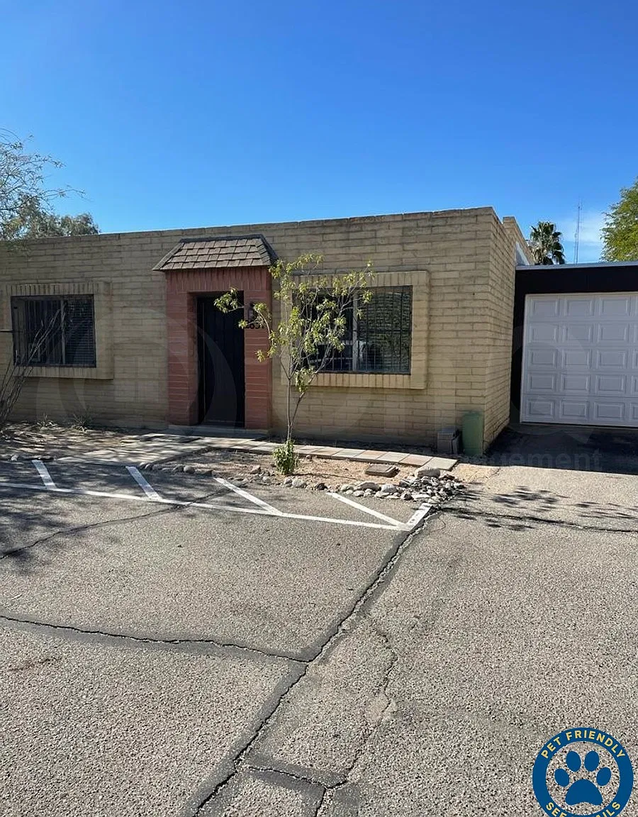 2 bed, 1.5 bath, 1050 sqft, $1,250 — Photo 1