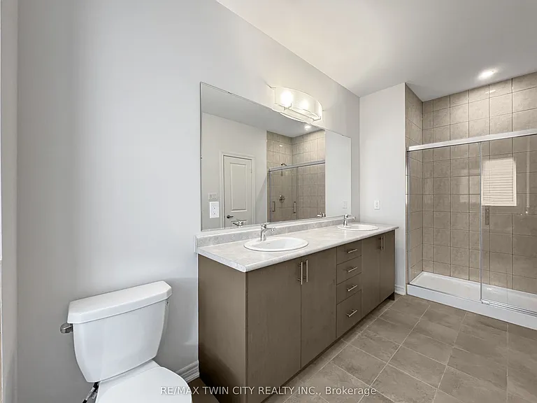 82 Gledhill Cres — Photo 33